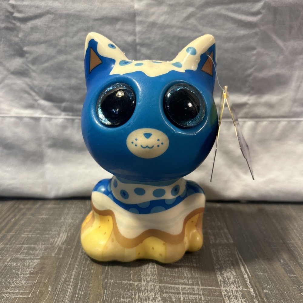 Grin Studios Amazing Squishee Yummy Foodies Collection Blue Cat Tartlet